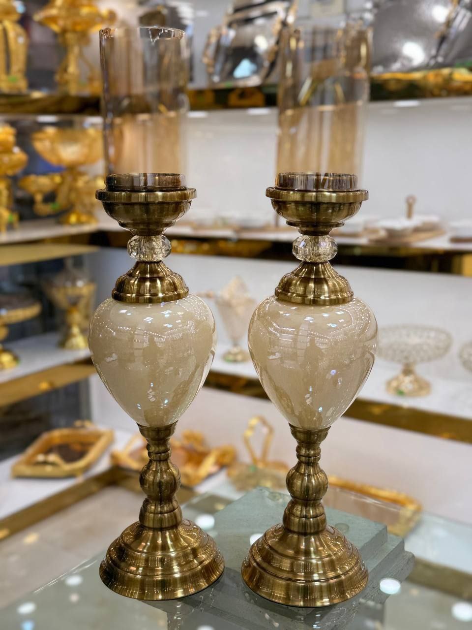 شمعدان-عسلی-آنتیک-6060-دکوری-مکوری.jpg شمعدان عسلی آنتیک 6060 - تصویر 1